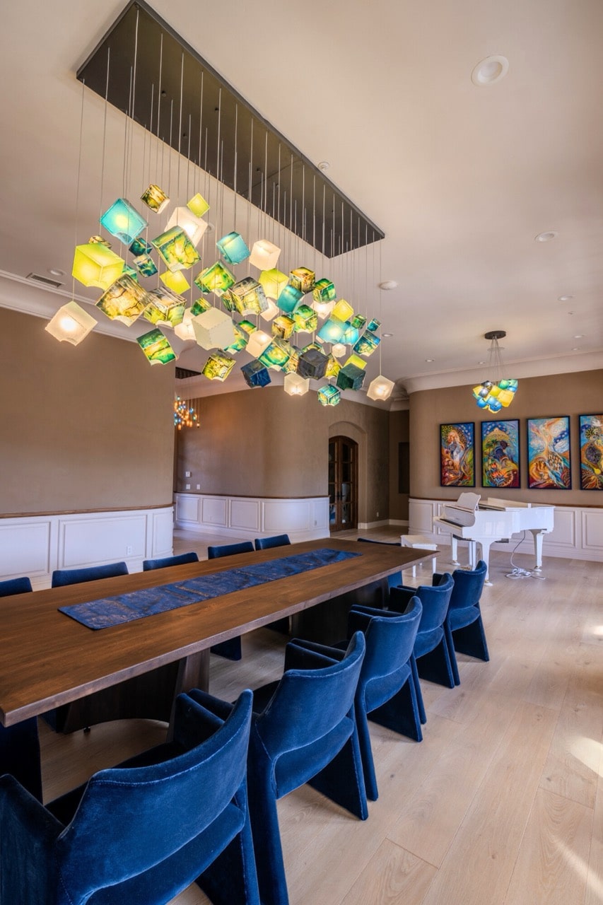 60 Cubes over 8x2' fixture